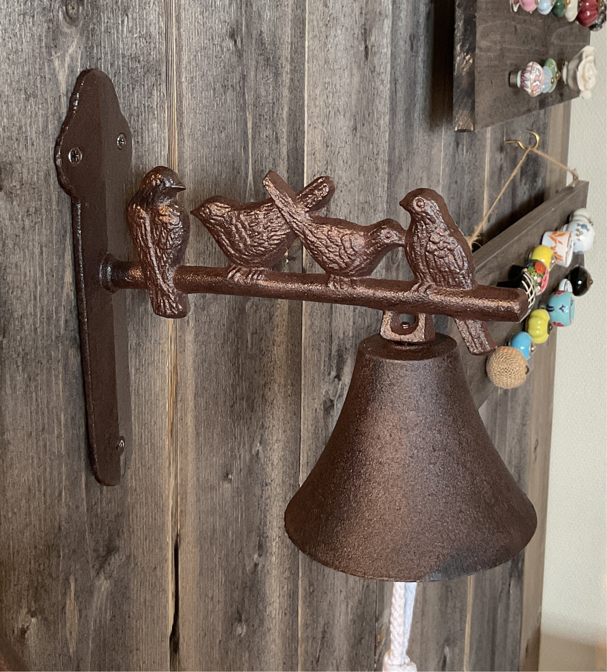 Dørbjelle / Bjelle til vegg, Støpejern - 19x21cm