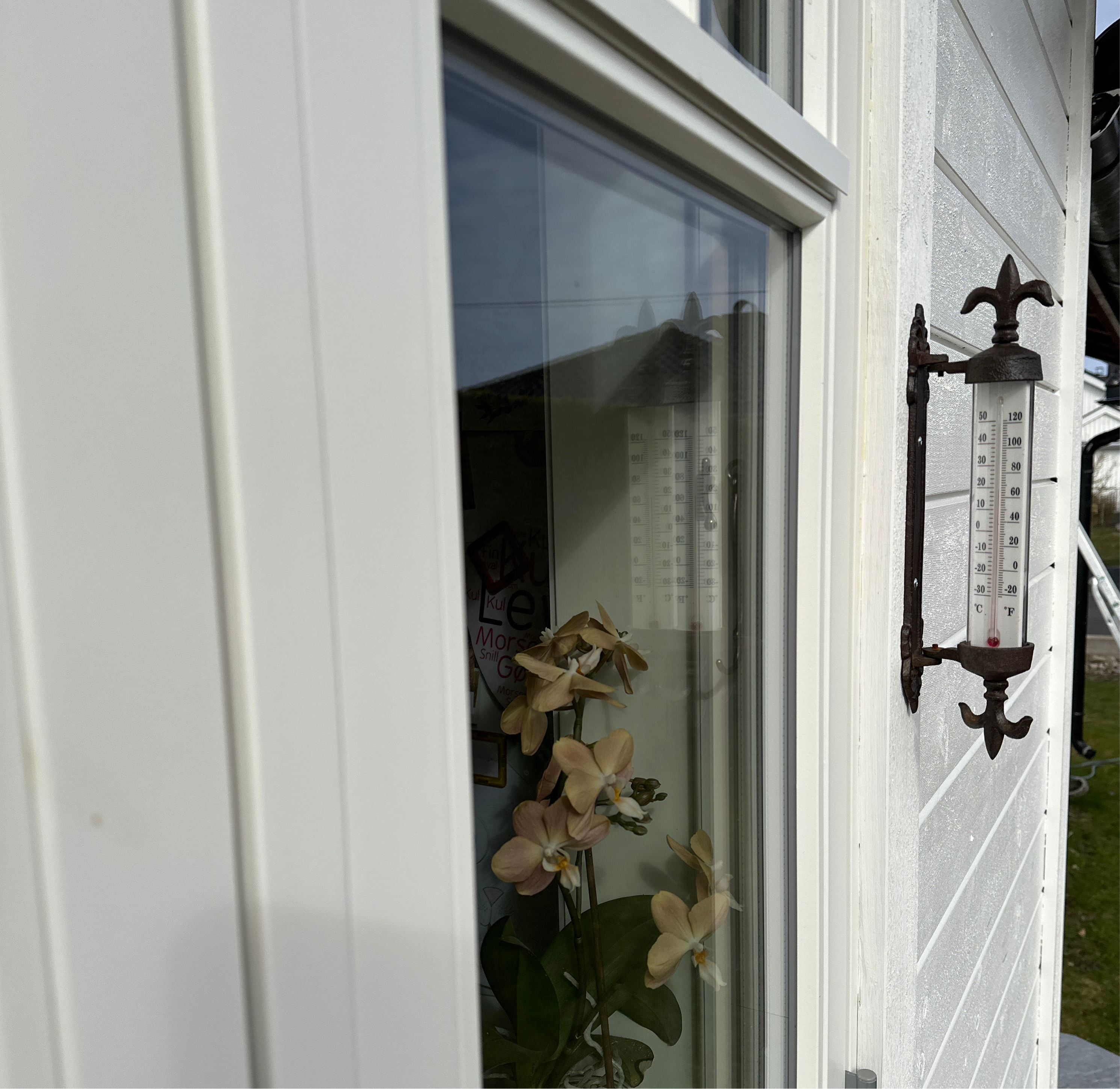 Termometer Vindu, Støpejern