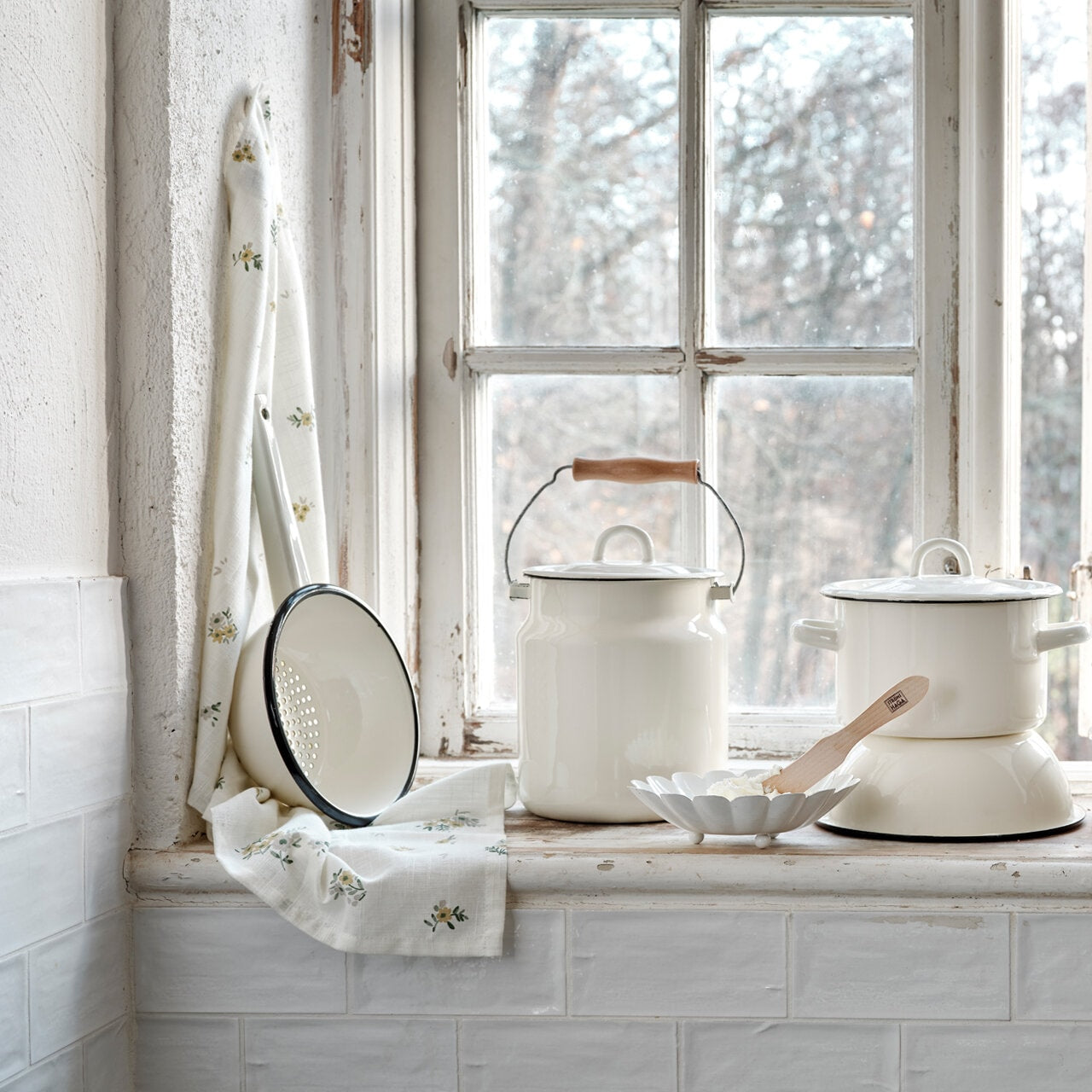 dørslag emalje hvit hytte kjøkken 691011