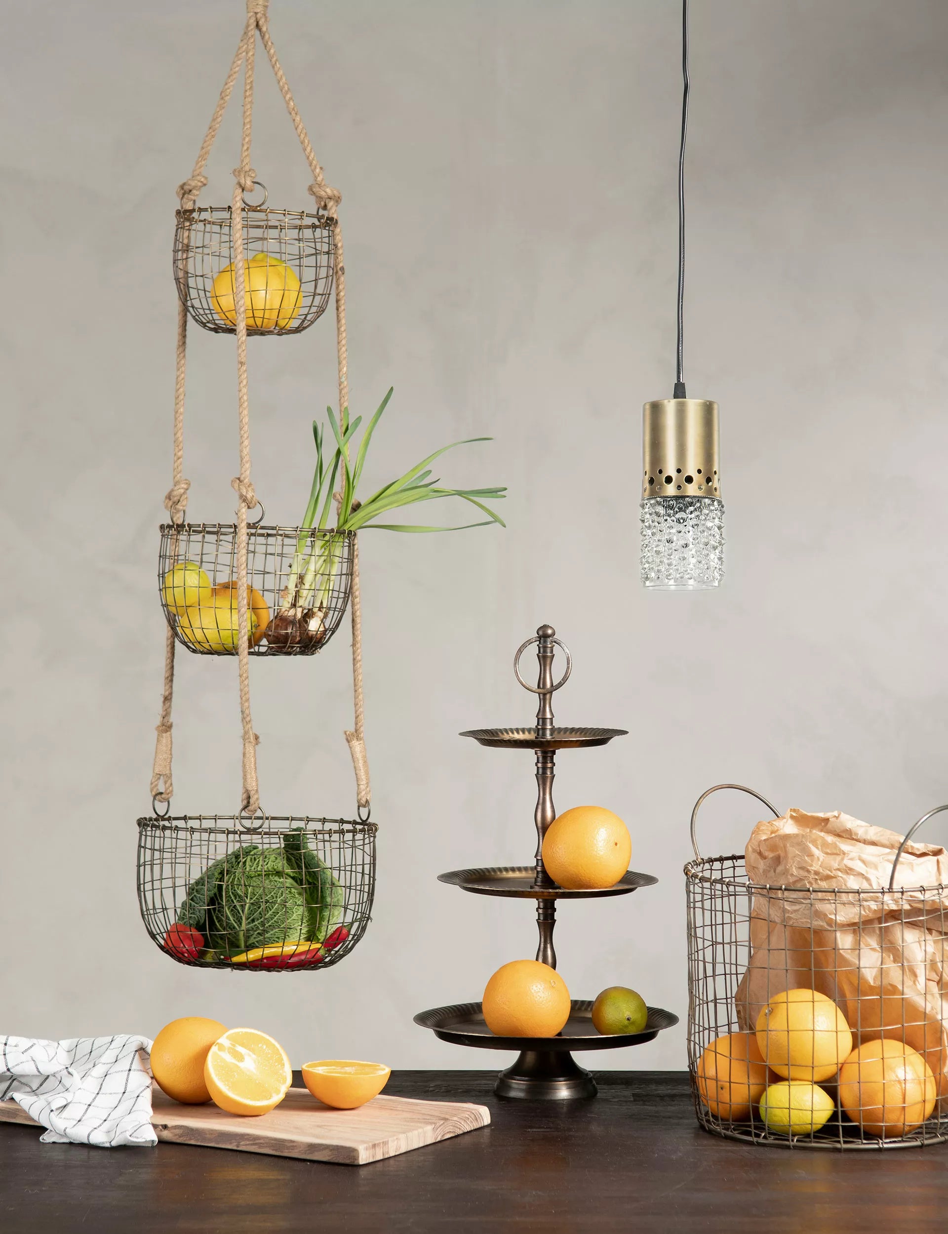 hengende kurver messing kjøkken inspirasjon oppbevaring nettbutikk