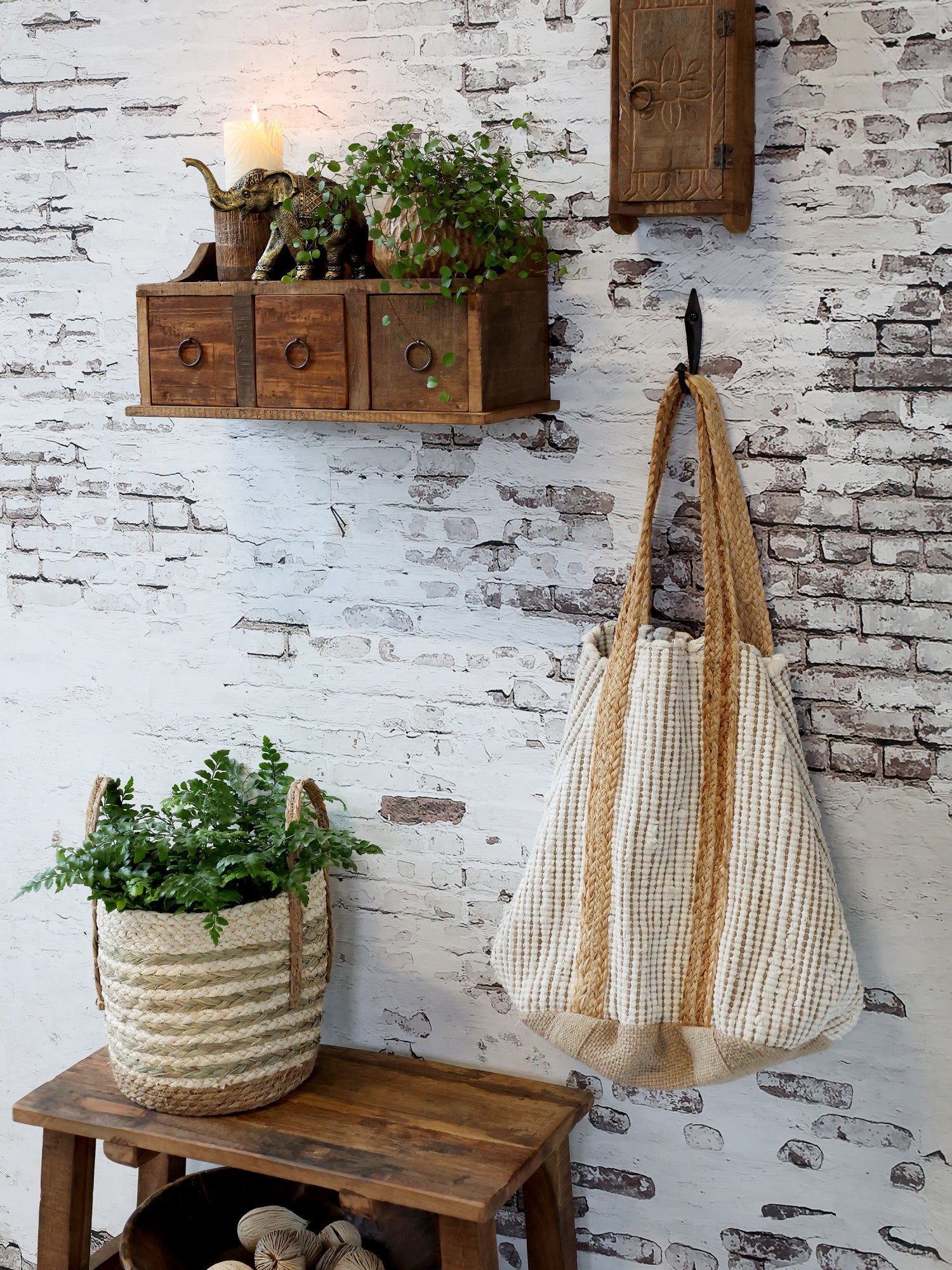 hylle med skuffer rustikk gjennvunnet resirkulert treverk redesign chic nettbutikk tønsberg inspirasjon hytte