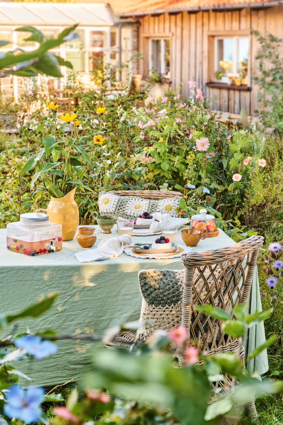 mugge kanne gul emalje 0450-04 ib laursen hage inspirasjon sommer landlig