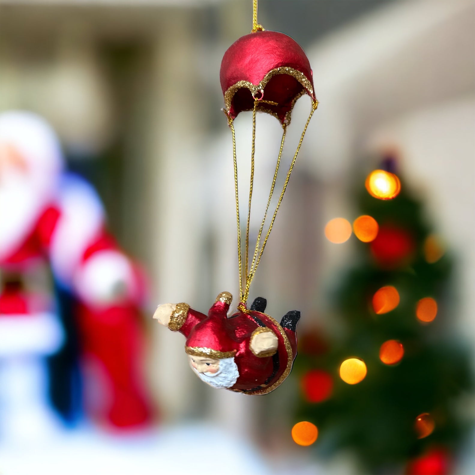 nisse julenisse juletrepynt juletre julepynt fallskjerm