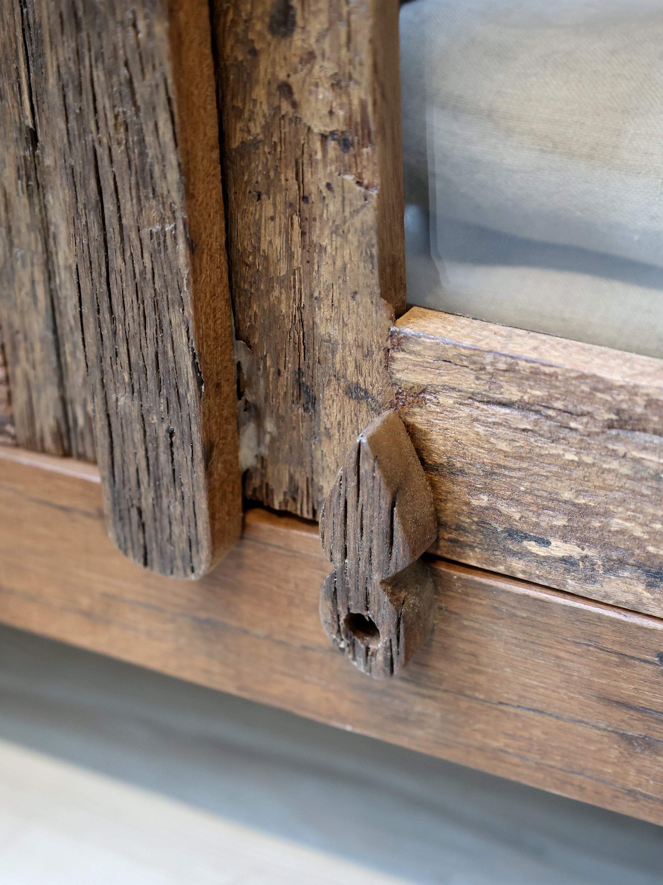 Rustikk Vitrineskap - 80x140cm