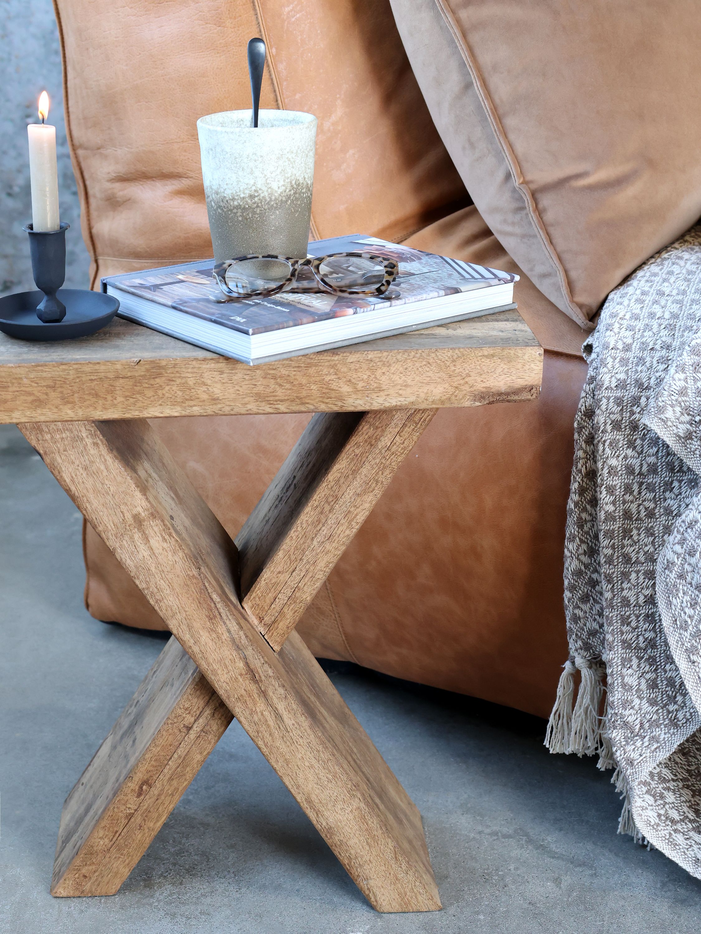 sidebord rustikk tre