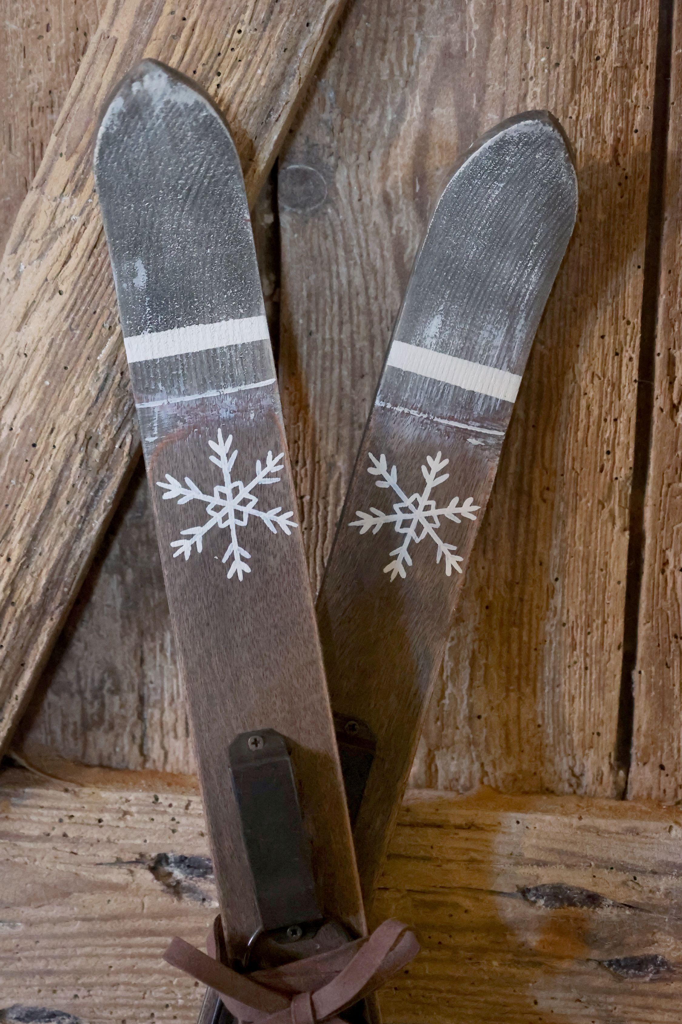 nostalgiske ski til dekor - julepynt