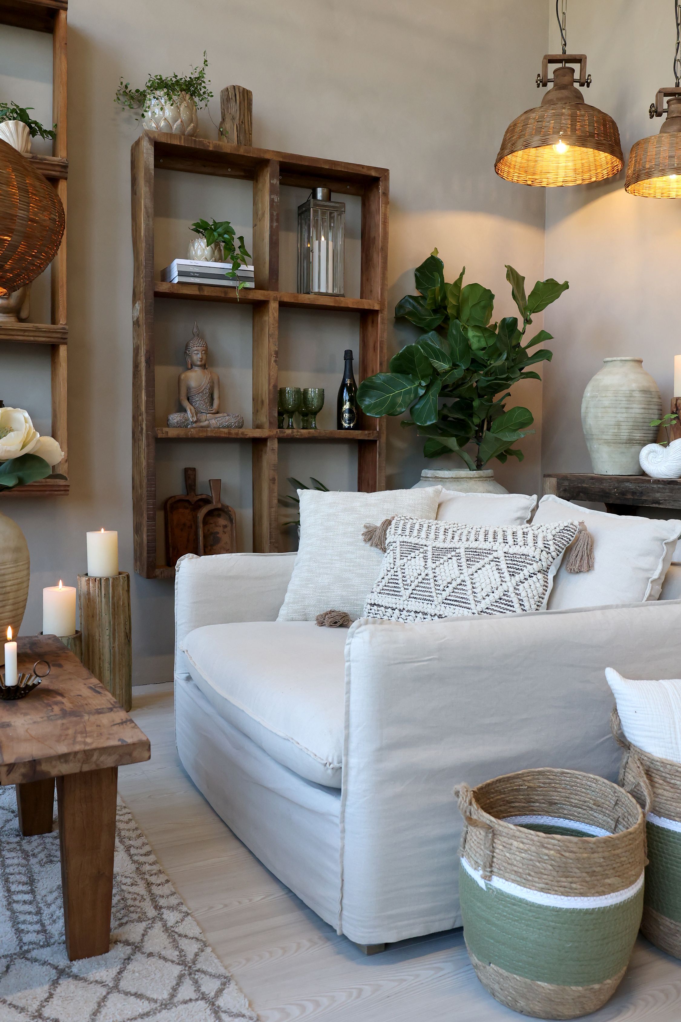 Rustikk Trehylle - 94x152cm