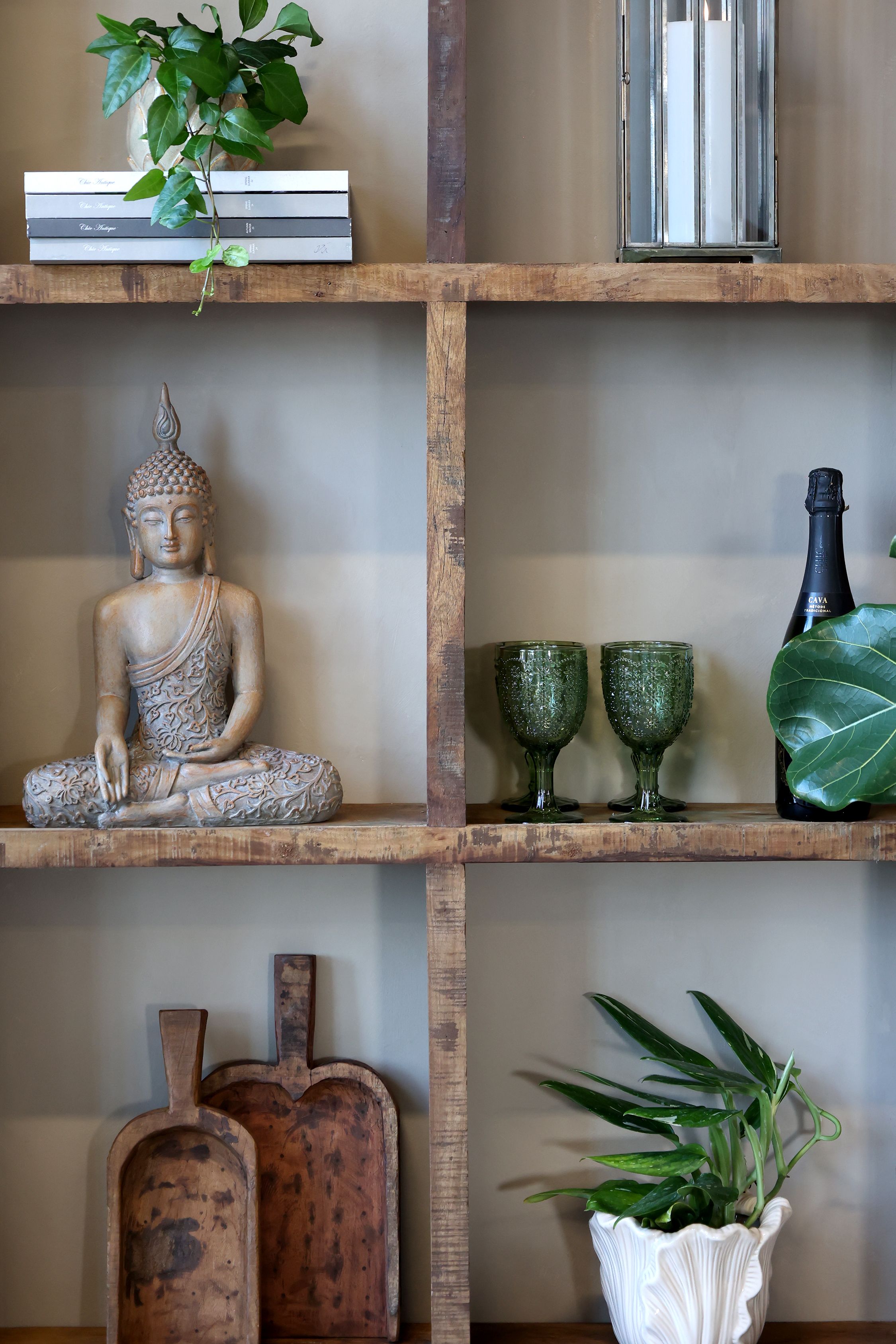 Rustikk Trehylle - 94x152cm