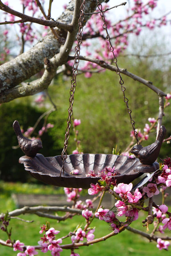 fuglebad hengende støpejern esschert nettbutikk fuglemater