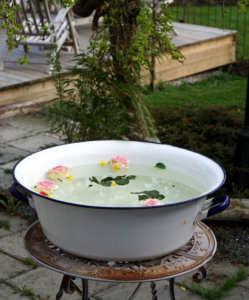 Stor Vintage Emaljebalje, Hvit - Ø65cm