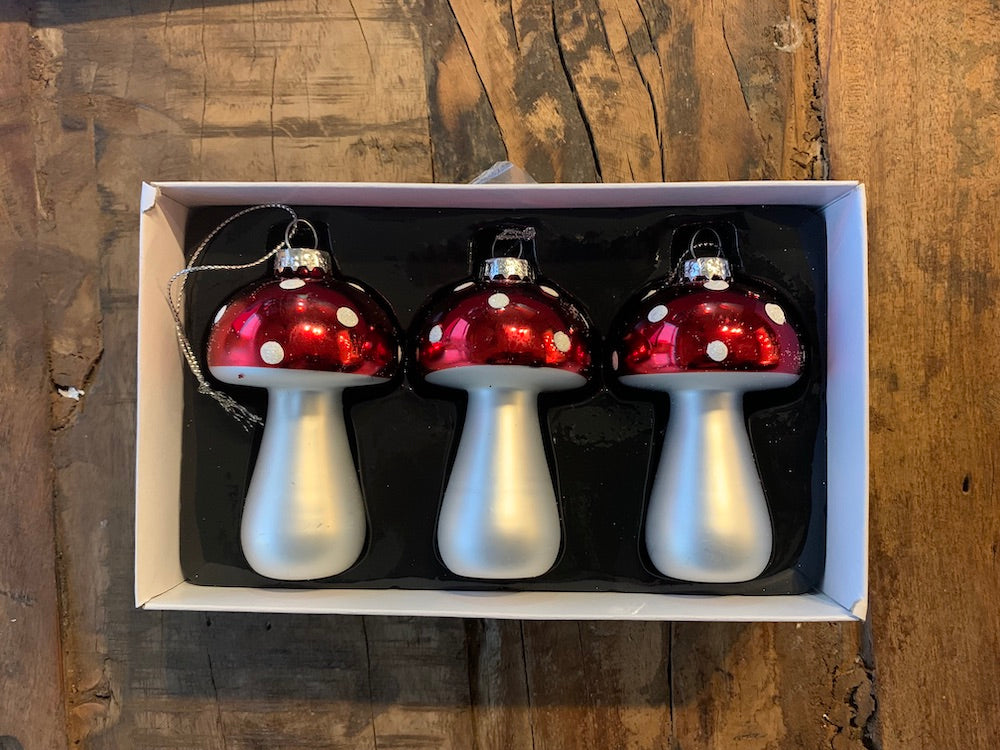 julekule sopp glass ornament fluesopp rød