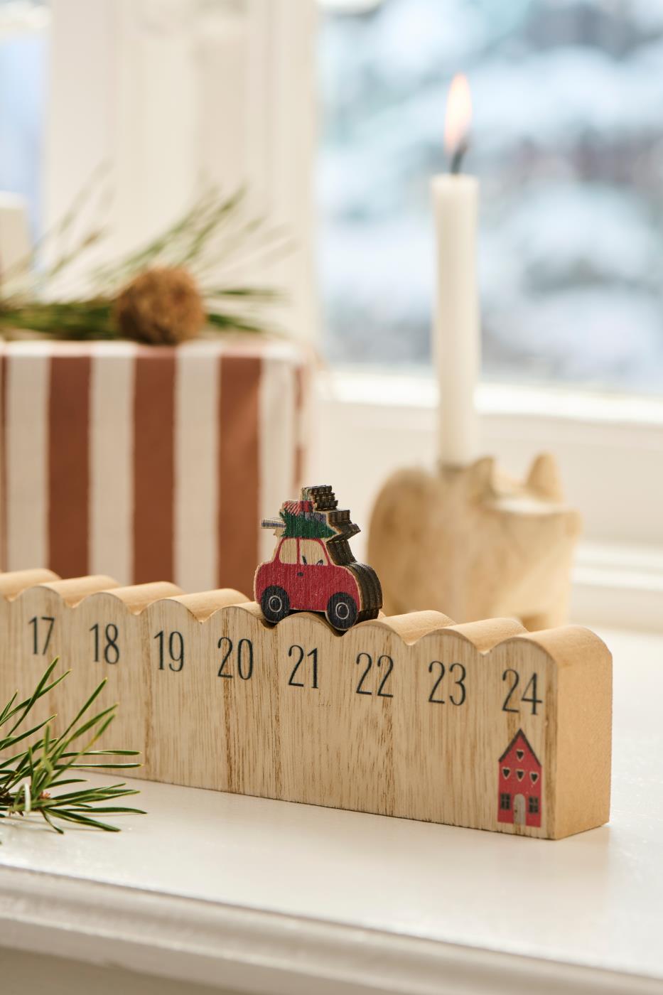 julekalender - bilen kjører et steg hver dag