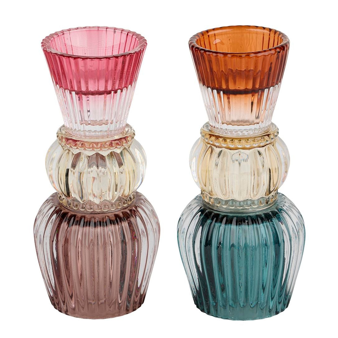 lysestake laget i farget glass