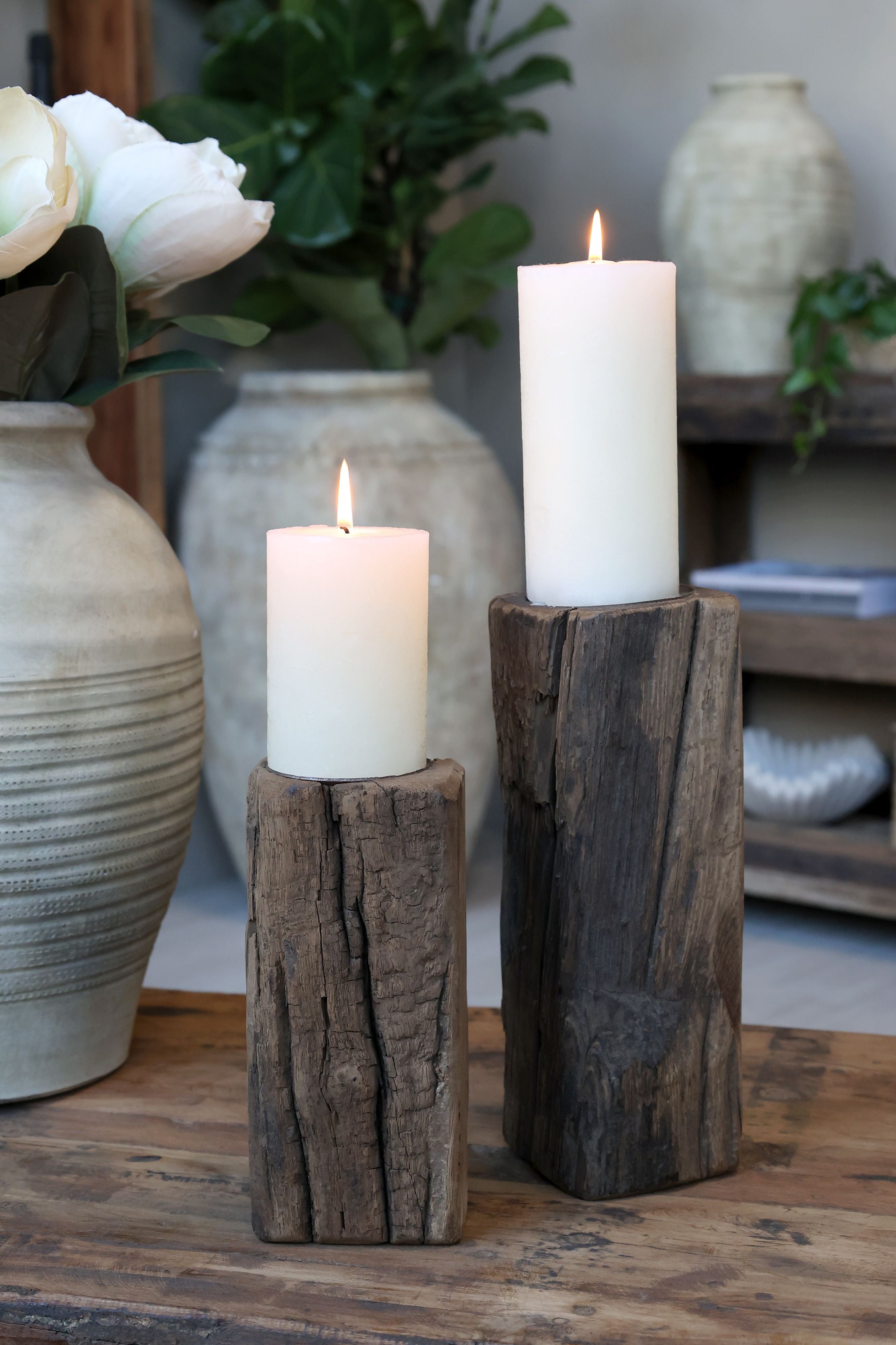 lysestake til kubbelys - laget av rustikk treverk