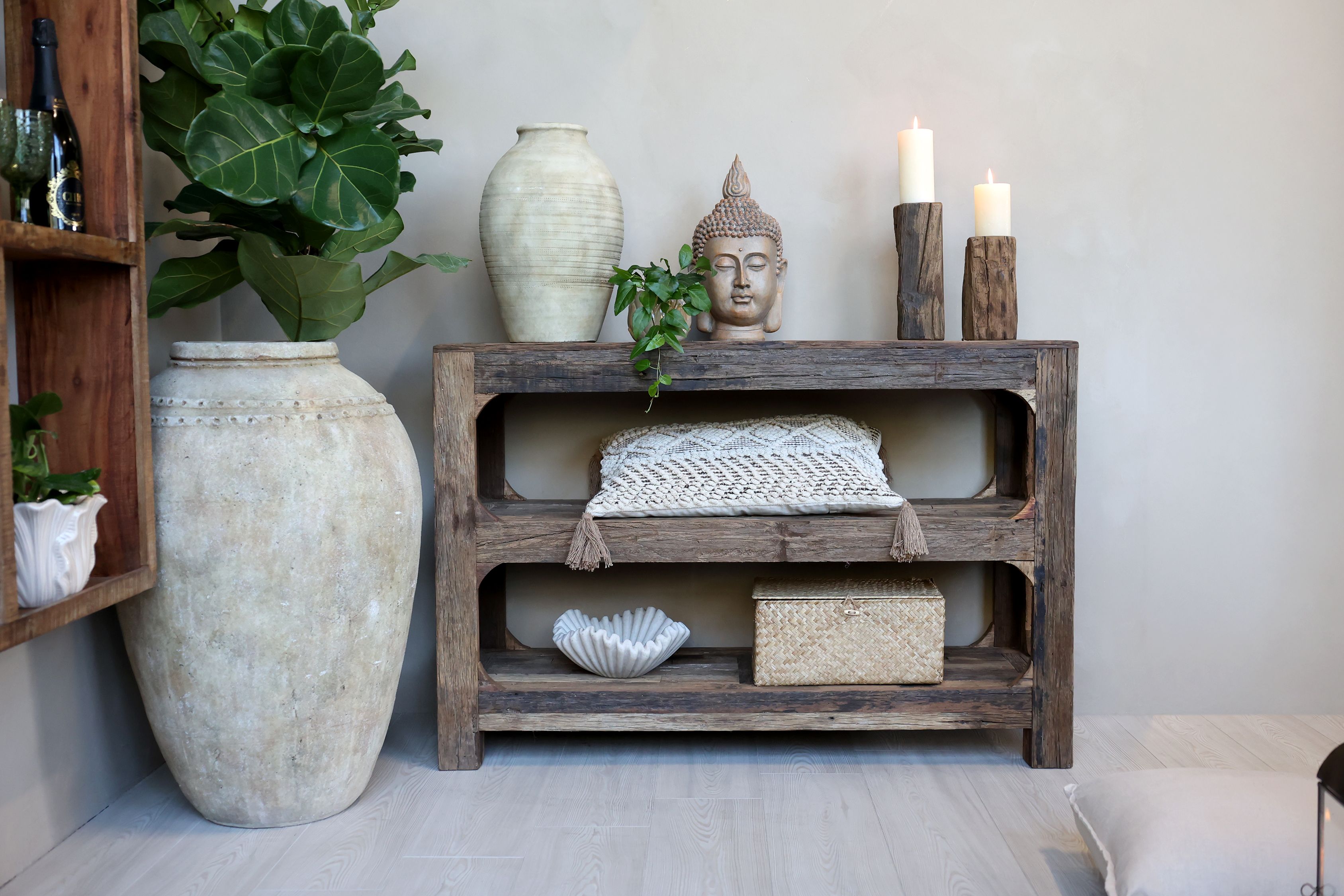 lysestake til kubbelys - laget av rustikk treverk