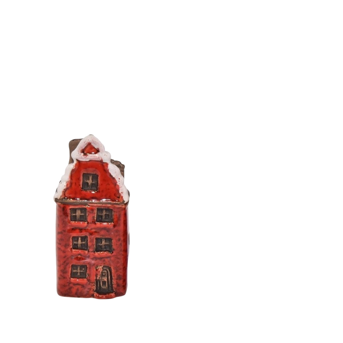 rødt lite hus juledekor julepynt