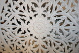 tempeltavle hvit utskjæringer vegg dekorawsjon